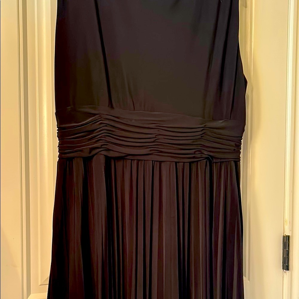 Jones New York Black Midi Dress with Knot Detail - Picture 6 of 7